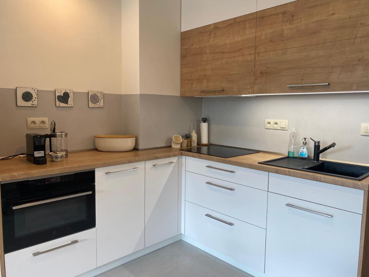 Luxusni Apartman U Sjezdovek S Garazi Harrachov Buitenkant foto