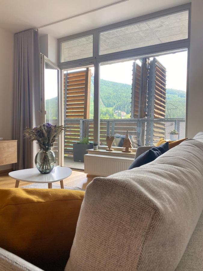Luxusni Apartman U Sjezdovek S Garazi Harrachov Buitenkant foto